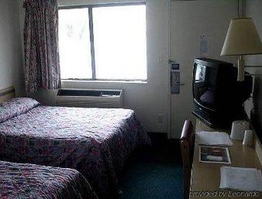 Nights Stay Hotel Тълса Стая снимка